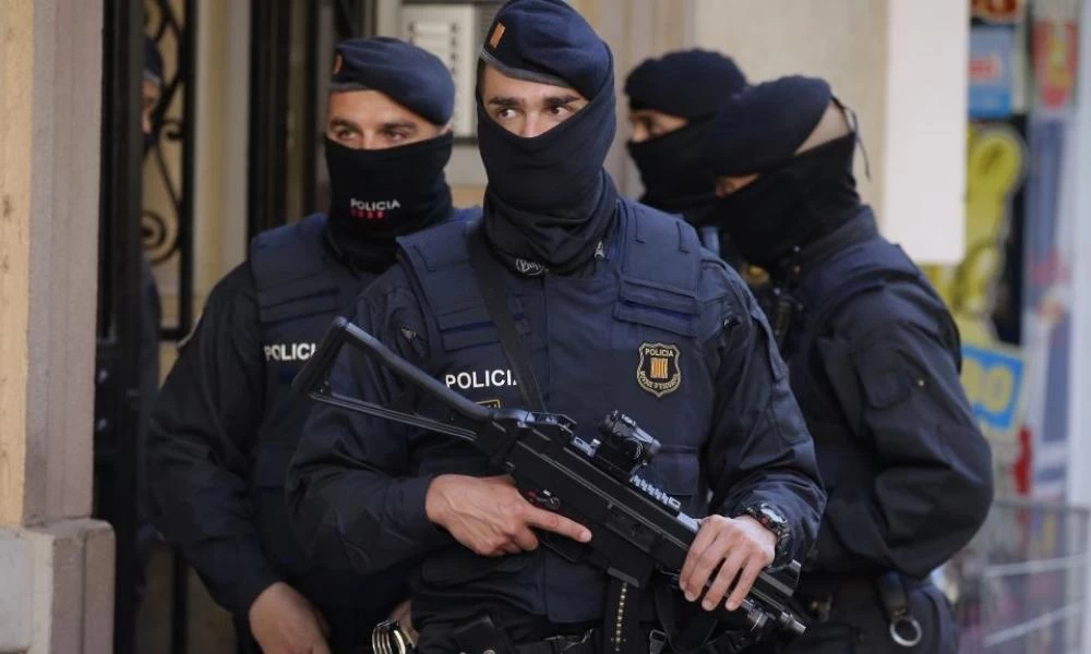 Ισπανία: Τέσσερις ύποπτοι τζιχαντιστές συνελήφθησαν στη Βαρκελώνη και τη Μαδρίτη